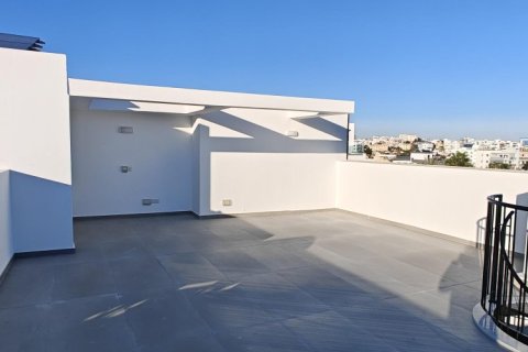 Квартира с 2 спальнями в Ларнака, Кипр № 61365