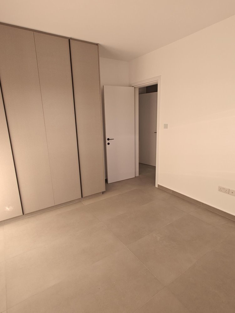 Квартира с 2 спальнями в Ларнака, Кипр № 61365