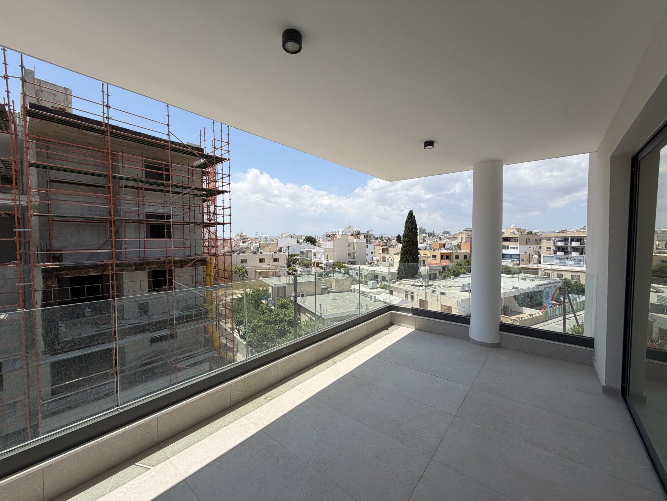 2 bedrooms Apartment in Larnaca, Larnaka, Cyprus No. 62296