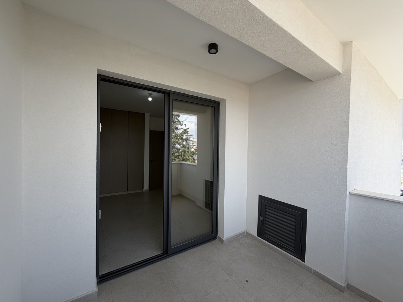 2 bedrooms Apartment in Larnaca, Larnaka, Cyprus No. 62296