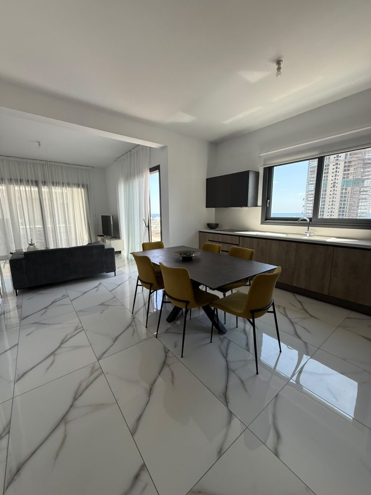 3 bedrooms Apartment in Germasogeia, Limassol, Cyprus No. 62034