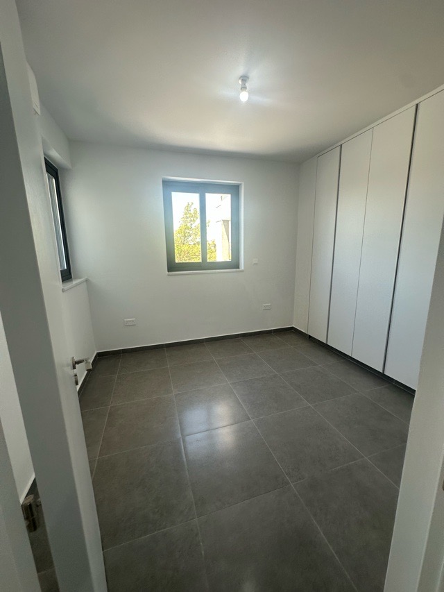 Квартира с 2 спальнями в Ливадия, Ларнака, Кипр № 39972