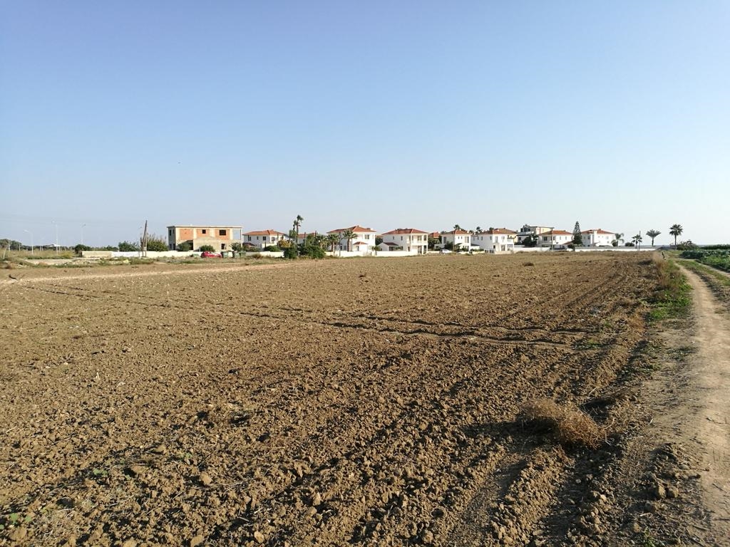6890m2 Terrain à Softades, Larnaka, Chypre No. 51458