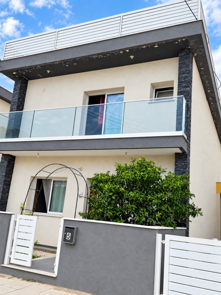 4 bedrooms Villa in Kato Polemidia, Limassol, Cyprus No. 62794