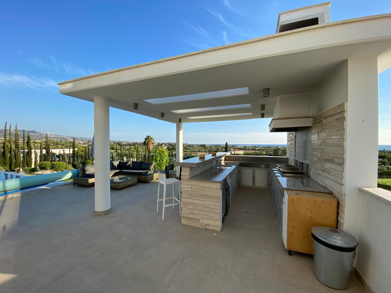 5 bedrooms Villa in Pegeia, Paphos, Cyprus No. 60418