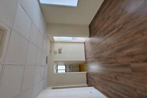 107m2 Office in Nicosia, Cyprus No. 52506