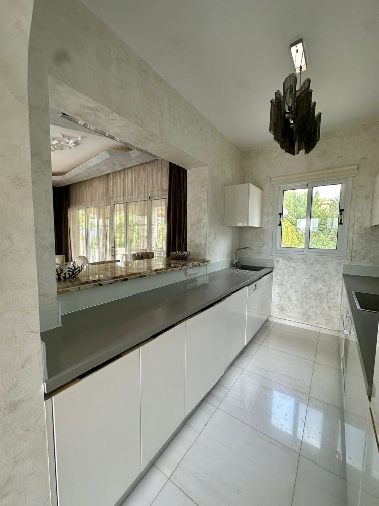 4 bedrooms Villa in Argaka, Paphos, Cyprus No. 62291