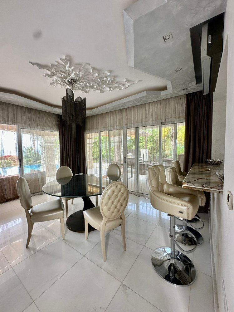 4 bedrooms Villa in Argaka, Paphos, Cyprus No. 62291