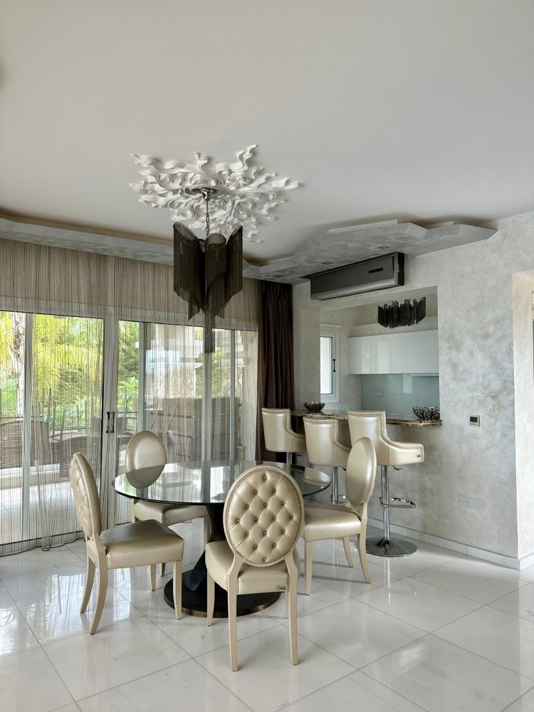 4 bedrooms Villa in Argaka, Paphos, Cyprus No. 62291
