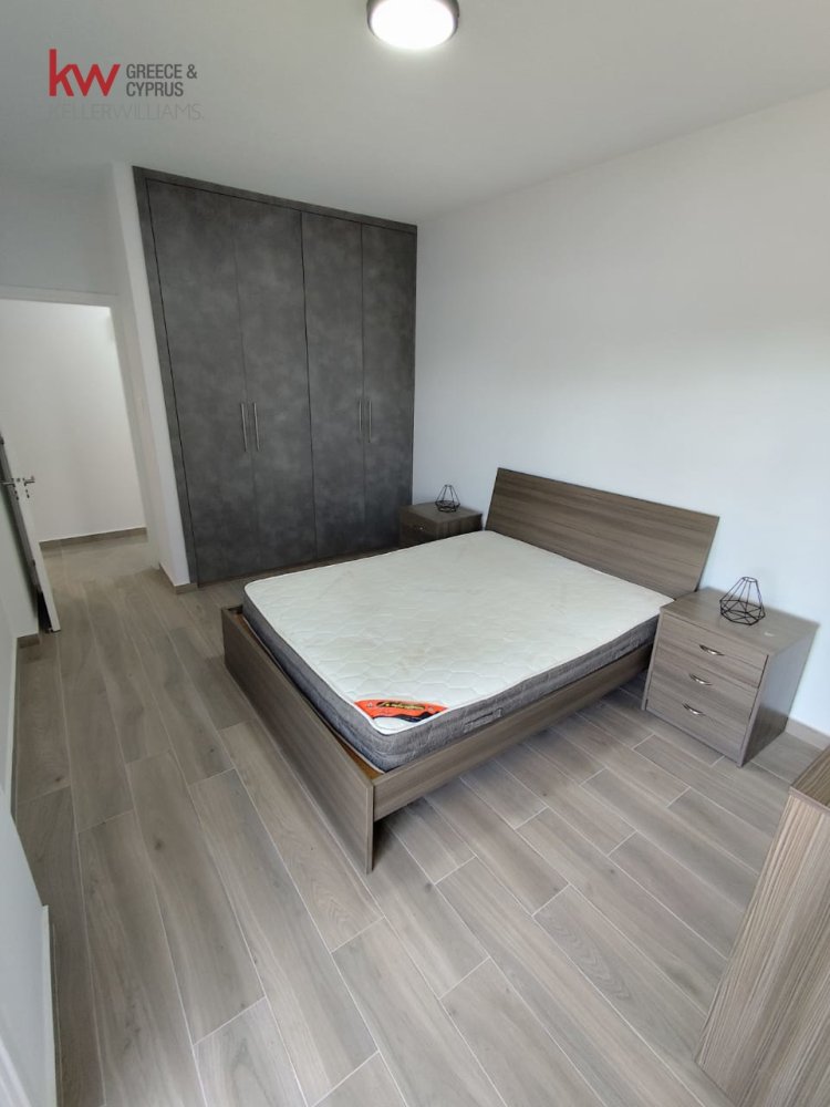 Квартира с 3 спальнями в Ларнака, Кипр № 40127