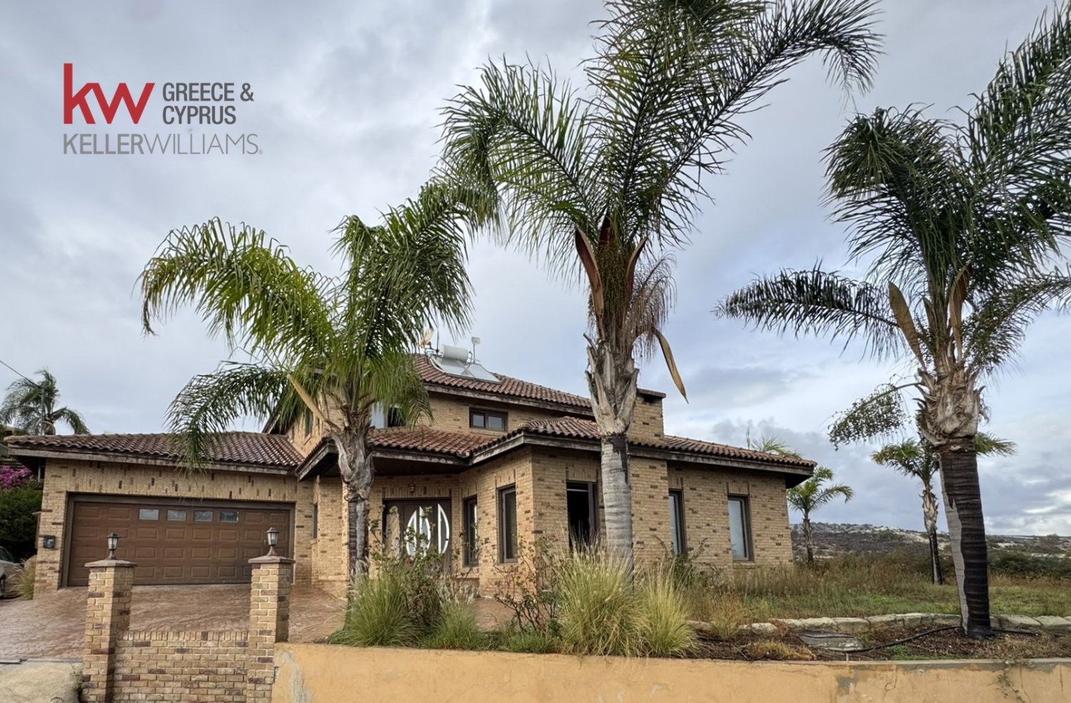 4 bedrooms Villa in Anglisides, Larnaka, Cyprus No. 39872