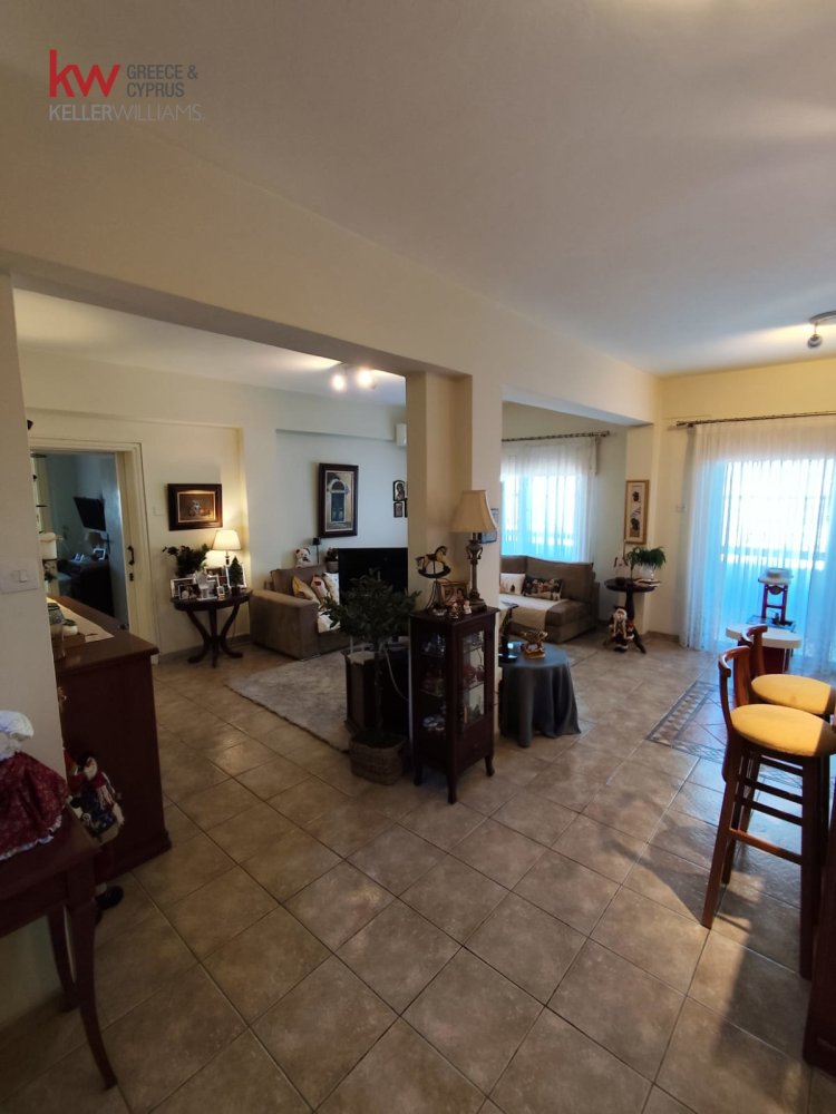 3 bedrooms Apartment in Larnaca, Larnaka, Cyprus No. 40056