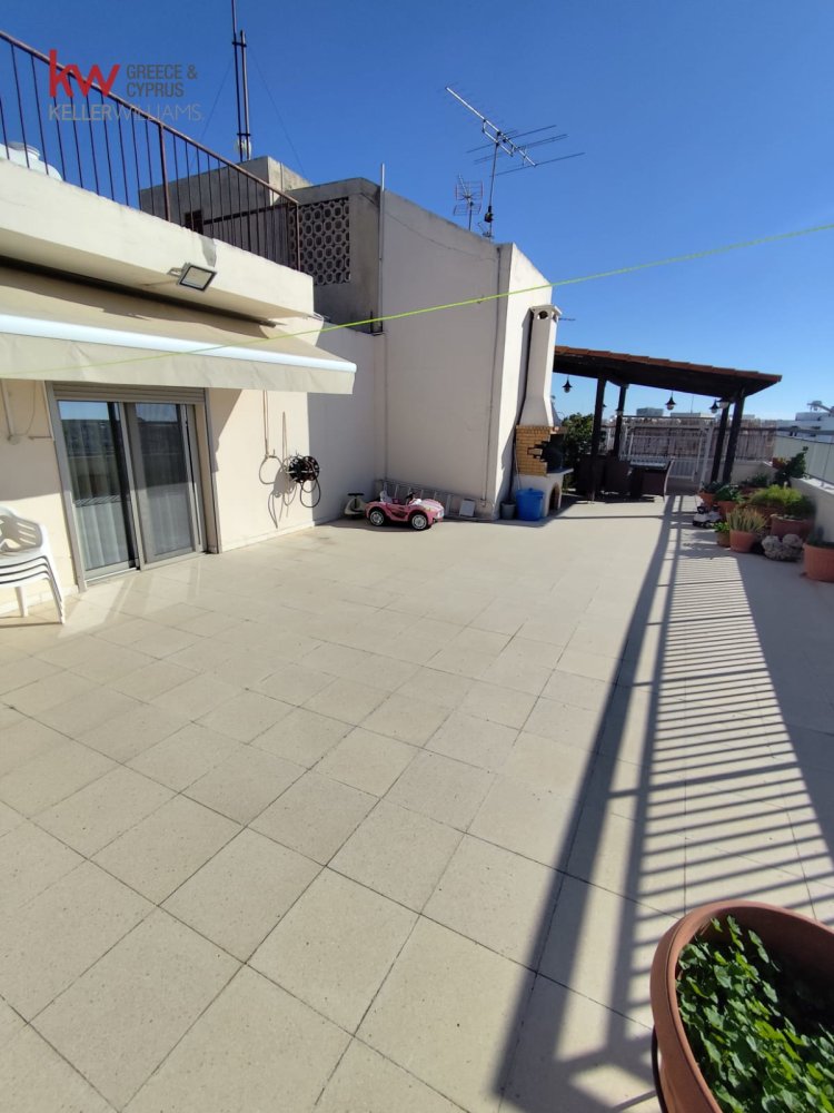 3 bedrooms Apartment in Larnaca, Larnaka, Cyprus No. 40056