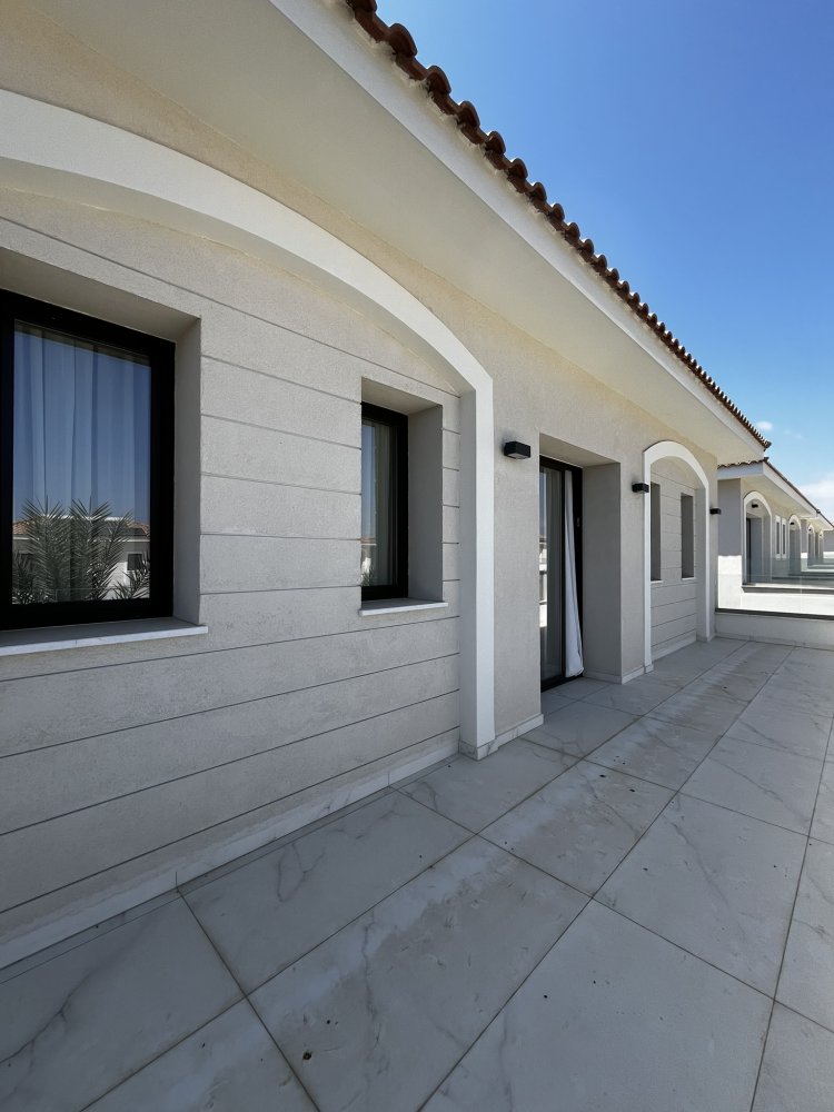 4 bedrooms Villa in Zygi, Larnaka, Cyprus No. 62942