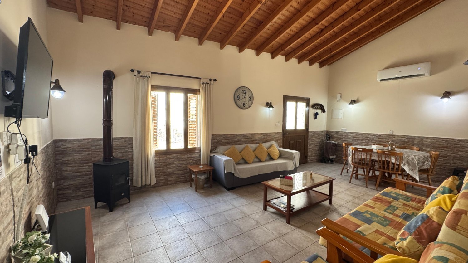 2 bedrooms Bungalow in Larnaca, Larnaka, Cyprus No. 62320