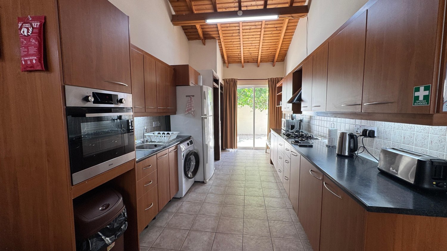 2 bedrooms Bungalow in Larnaca, Larnaka, Cyprus No. 62320