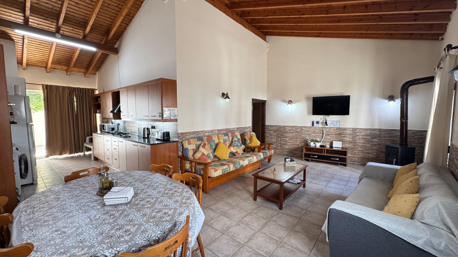 2 bedrooms Bungalow in Larnaca, Larnaka, Cyprus No. 62320