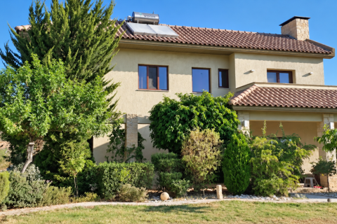 5 bedrooms Villa in Akrounta, Limassol, Cyprus No. 62596