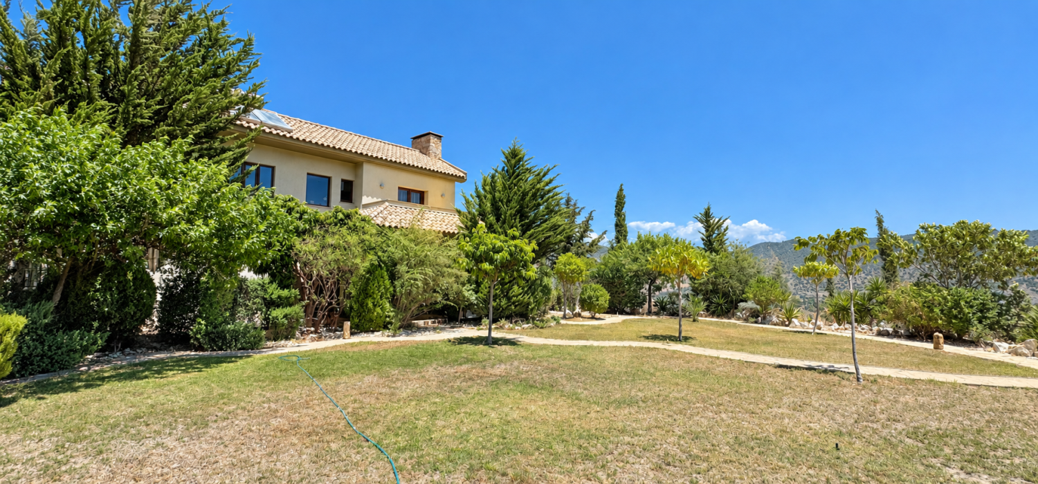 5 bedrooms Villa in Akrounta, Limassol, Cyprus No. 62596