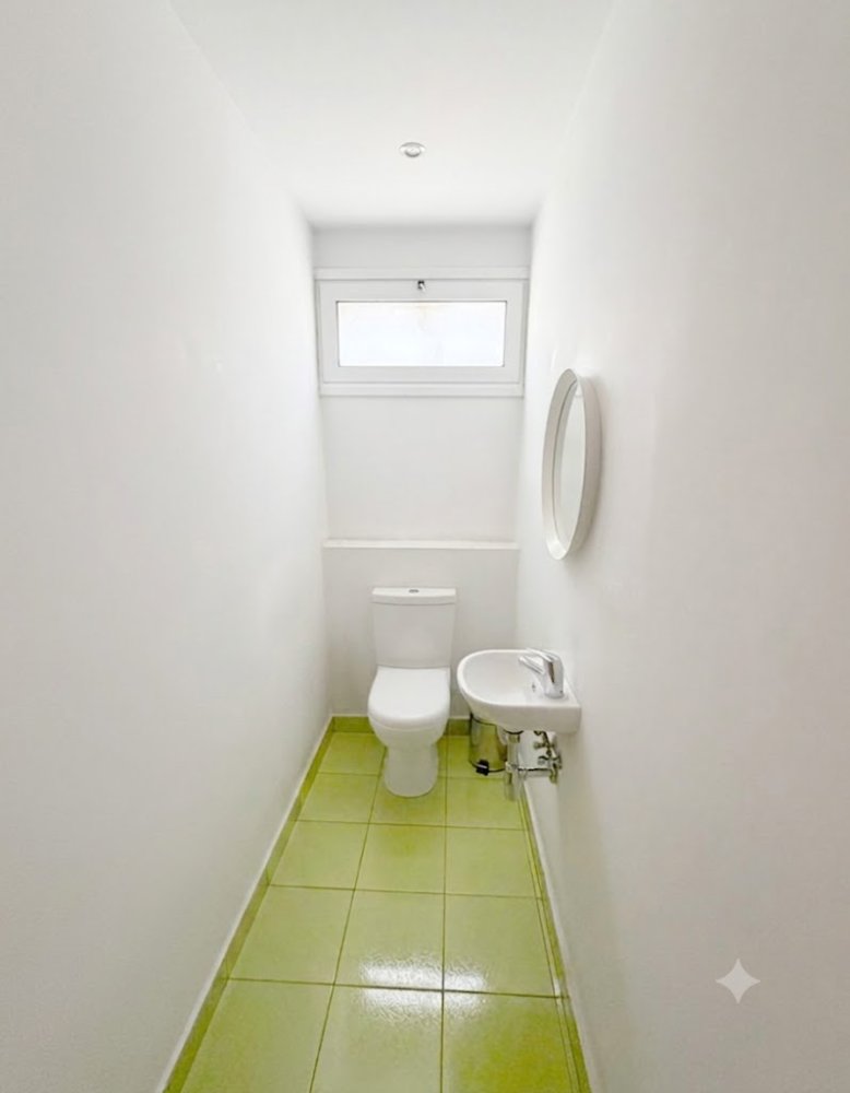 4 rooms Commercial property in Limassol, Cyprus No. 60826