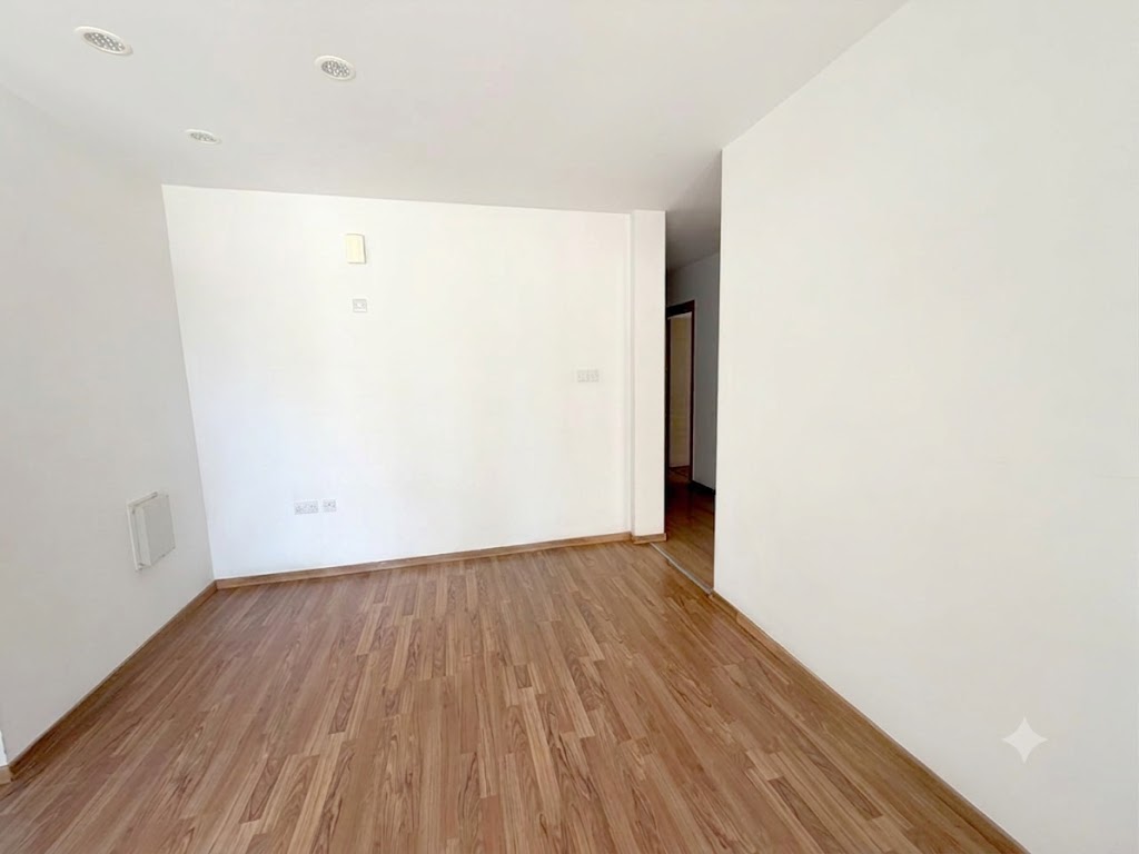 4 rooms Commercial property in Limassol, Cyprus No. 60826