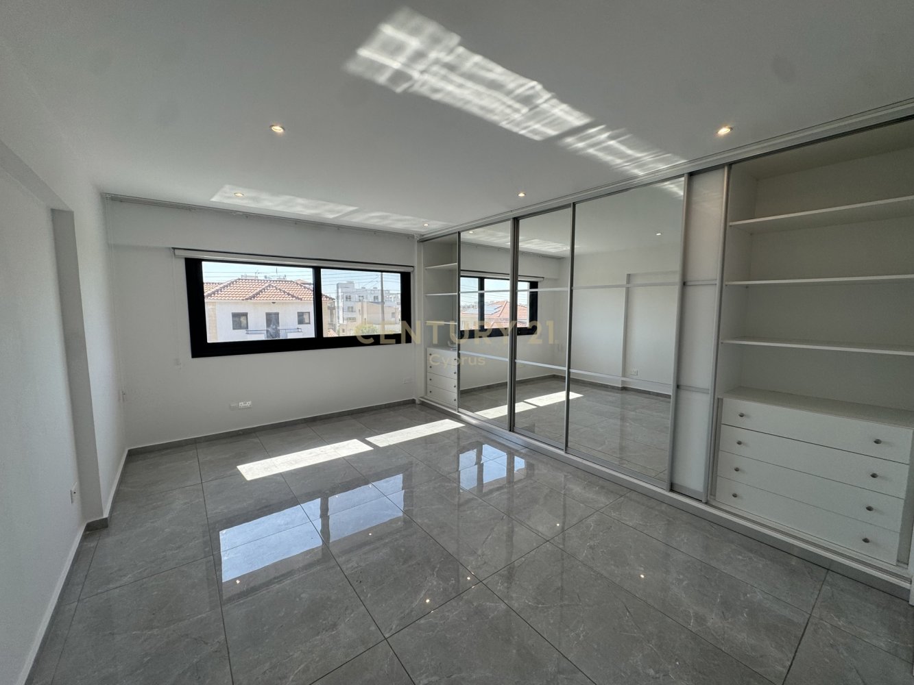 4 chambres Villa à Agios Athanasios, Limassol, Chypre No. 58252