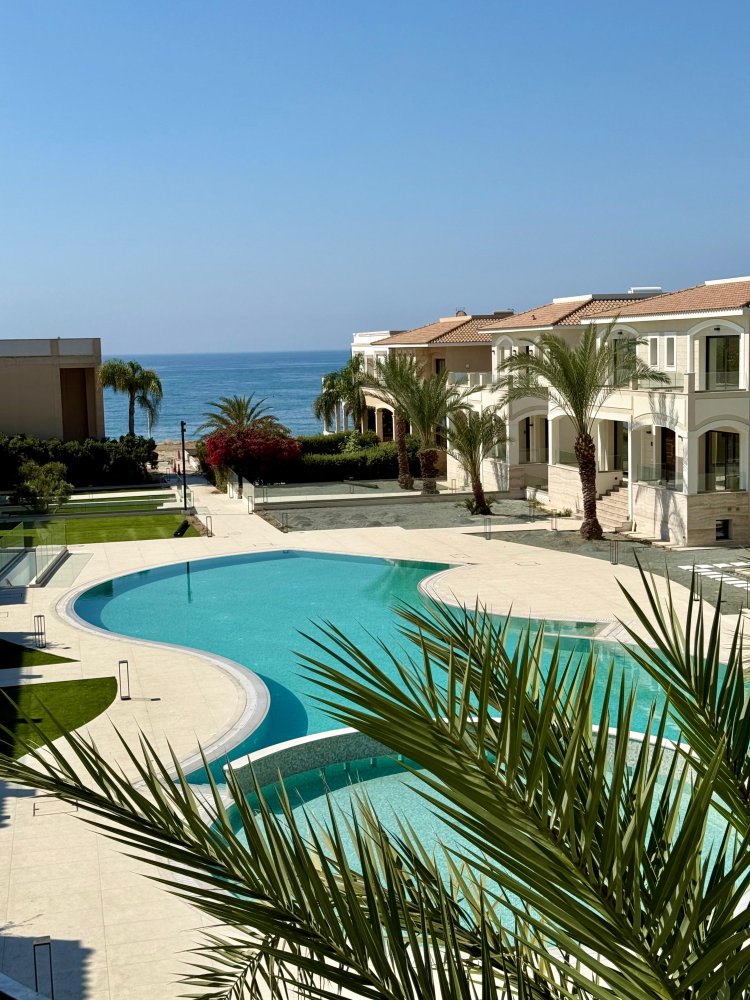 5 bedrooms Villa in Zygi, Larnaka, Cyprus No. 61082