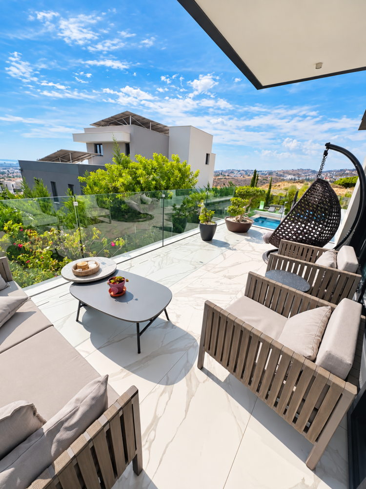 5 bedrooms Villa in Germasogeia, Limassol, Cyprus No. 62623