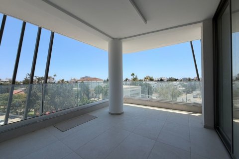 Квартира с 2 спальнями в Ларнака, Кипр № 60984