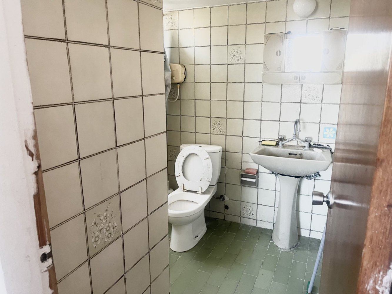 Квартира с 1 спальней в Агиос Тихонас, Лимасол, Кипр № 62486