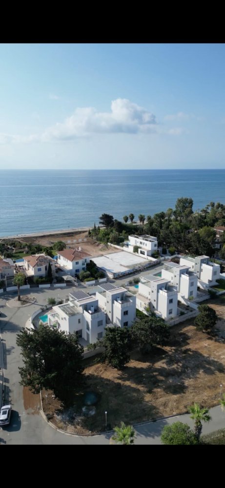 3 bedrooms Villa in Pervolia, Larnaka, Cyprus No. 62101