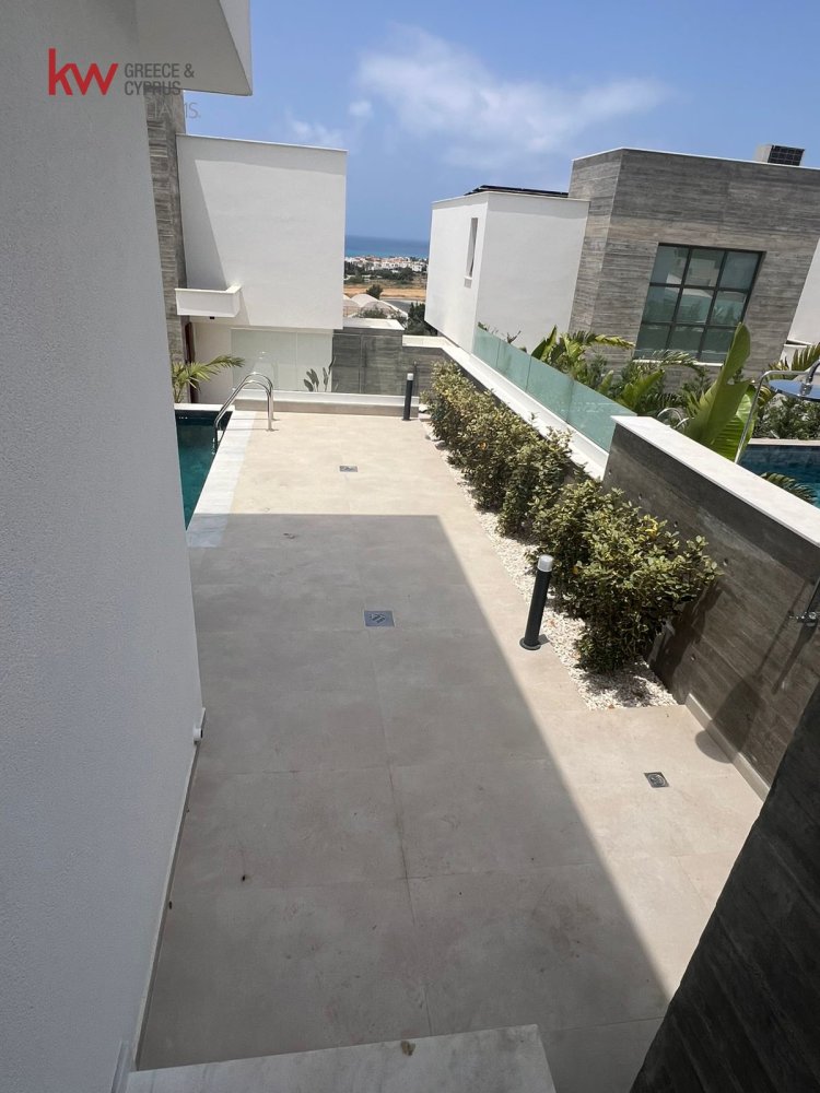 3 bedrooms Villa in Chloraka, Paphos, Cyprus No. 61216