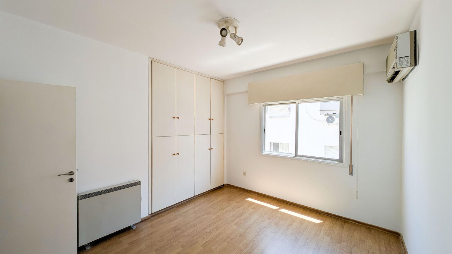 3 dormitorios Apartamento en Nicosia, Chipre No. 62501
