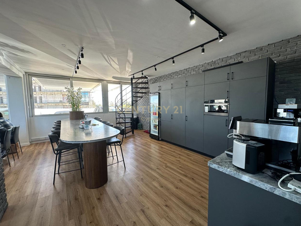 781m2 Oficina en Agios Athanasios, Limassol, Chipre No. 58909