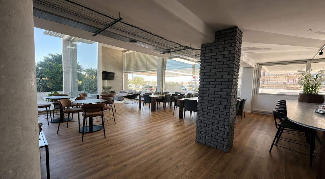 781m2 Oficina en Agios Athanasios, Limassol, Chipre No. 58909