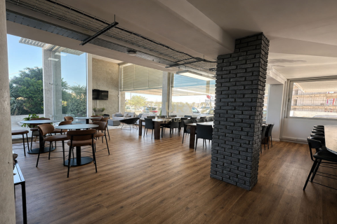 781m2 Oficina en Agios Athanasios, Limassol, Chipre No. 58909