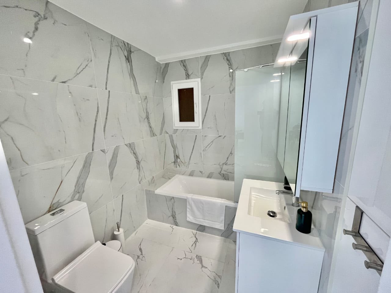 3 chambres Appartement à Neapolis, Limassol, Chypre No. 62046