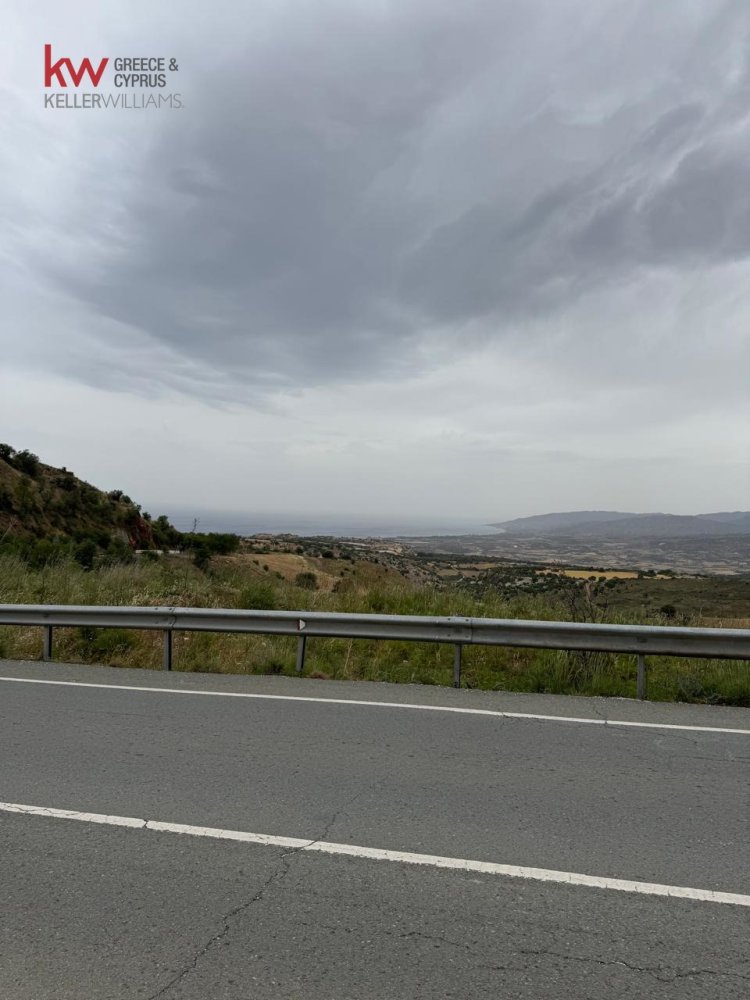 8082m2 Land in Dhrousha, Paphos, Cyprus No. 61202