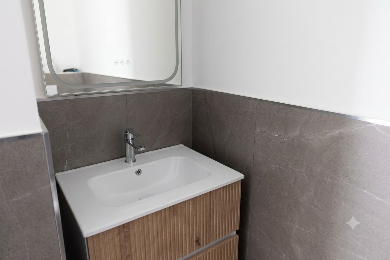3 bedrooms Apartment in Larnaca, Larnaka, Cyprus No. 61450