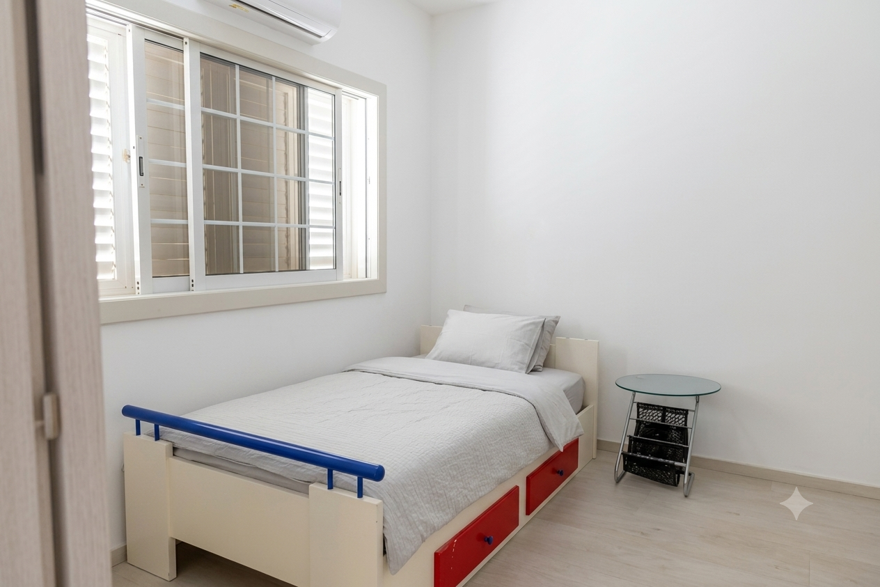 3 bedrooms Apartment in Larnaca, Larnaka, Cyprus No. 61450