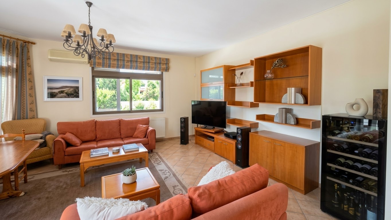5 bedrooms Villa in Larnaca, Larnaka, Cyprus No. 62661