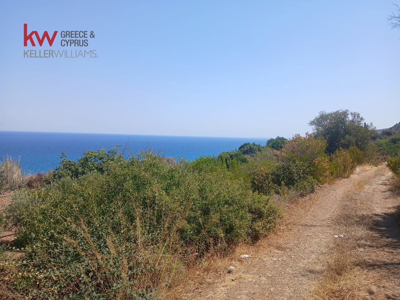 1561m2 Terreno en Pomos, Paphos, Chipre No. 61263