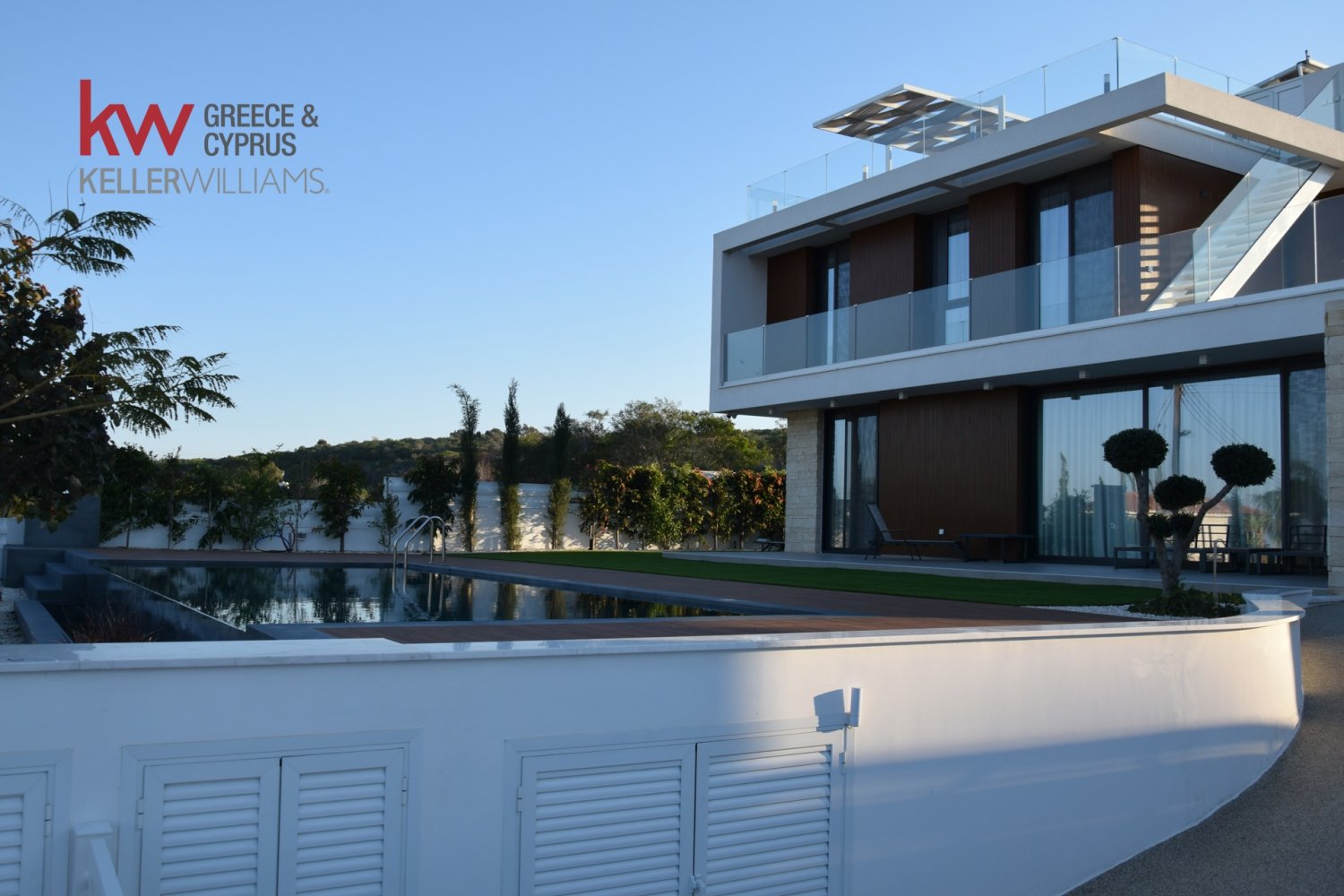 4 bedrooms Villa in Paralimni, Ammochostos, Cyprus No. 40573
