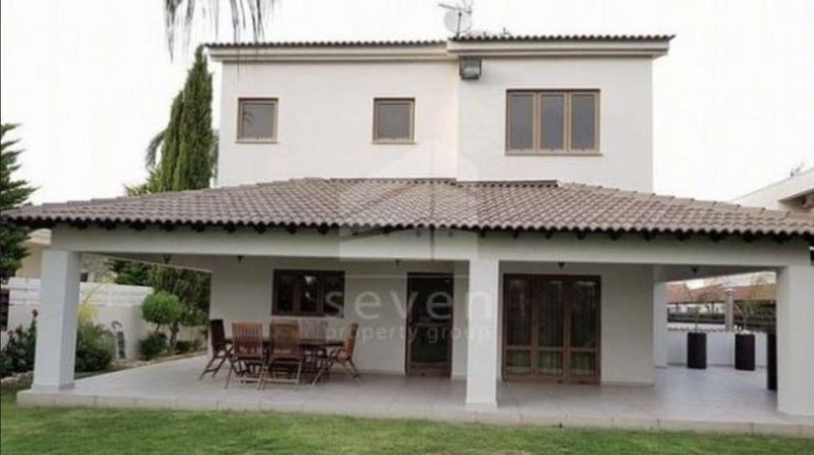 4 bedrooms Villa in Aradippou, Larnaka, Cyprus No. 40213