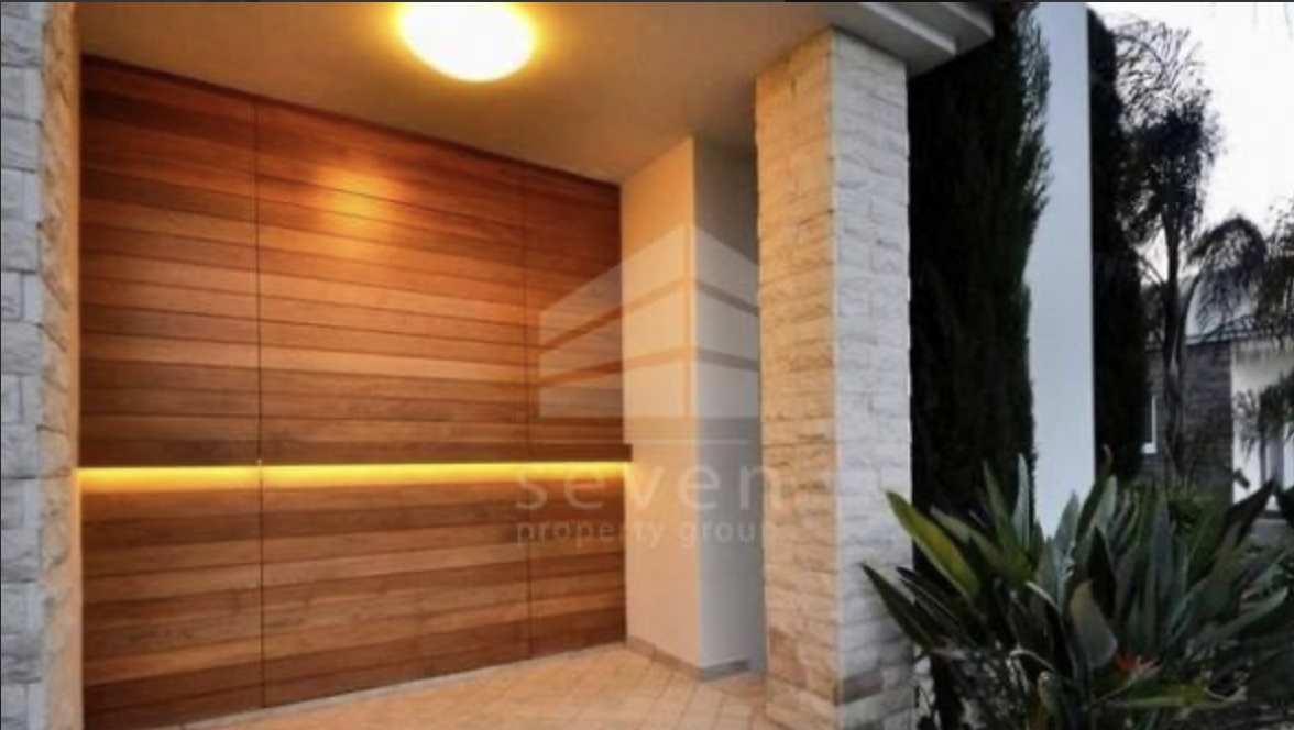 4 bedrooms Villa in Aradippou, Larnaka, Cyprus No. 40213