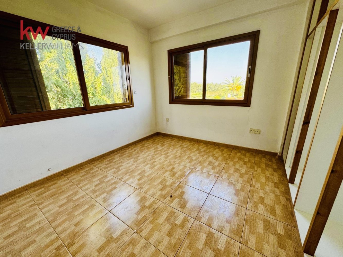 5 bedrooms Villa in Pegeia, Paphos, Cyprus No. 61223
