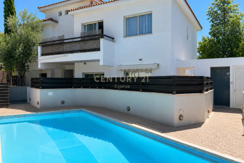 2 bedrooms Apartment in Pyrgos, Limassol, Cyprus No. 58873
