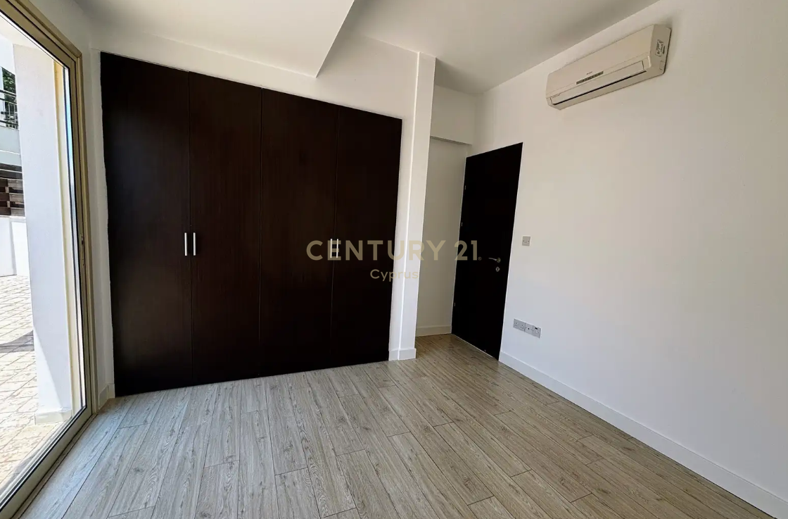 2 bedrooms Apartment in Pyrgos, Limassol, Cyprus No. 58873