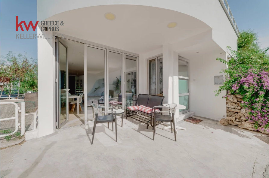 4 bedrooms Villa in Paralimni, Ammochostos, Cyprus No. 40543