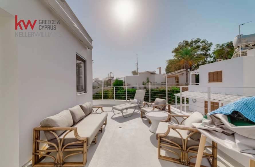 4 bedrooms Villa in Paralimni, Ammochostos, Cyprus No. 40543